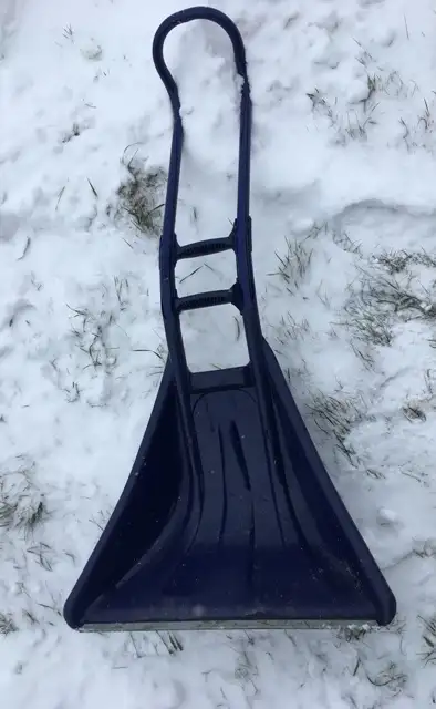 Garant Sleigh 24" push shovel, View more