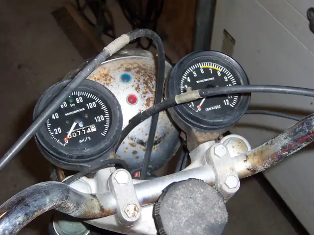 Vintage RARE  Classic 1968 Bridgestone 350 GTR  Motorcycles in Motorcycle Parts & Accessories in North Bay - Image 5