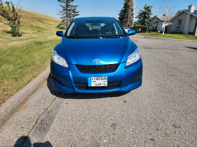 2009 toyota matrix  in Cars & Trucks in Calgary - Image 2