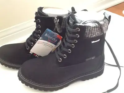 Winter boots size 7 women, View more