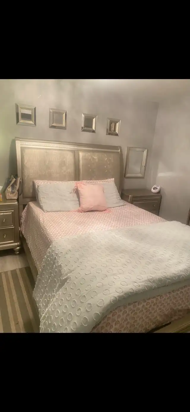 queen size bed set in Beds & Mattresses in Oshawa / Durham Region - Image 2