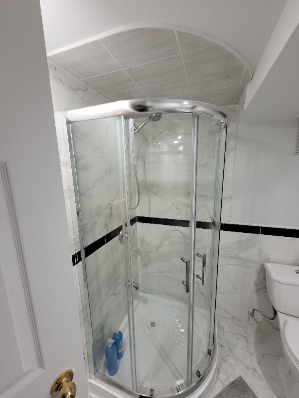 1 bedroom basement apartment for rent 1550 + 25 Utilities Long Term