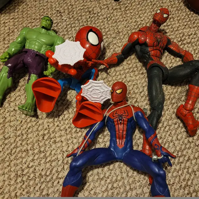 Small DISNEY figures...marvel toys, more in Toys & Games in Winnipeg - Image 10