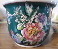 Vintage Chinoiserie Pottery