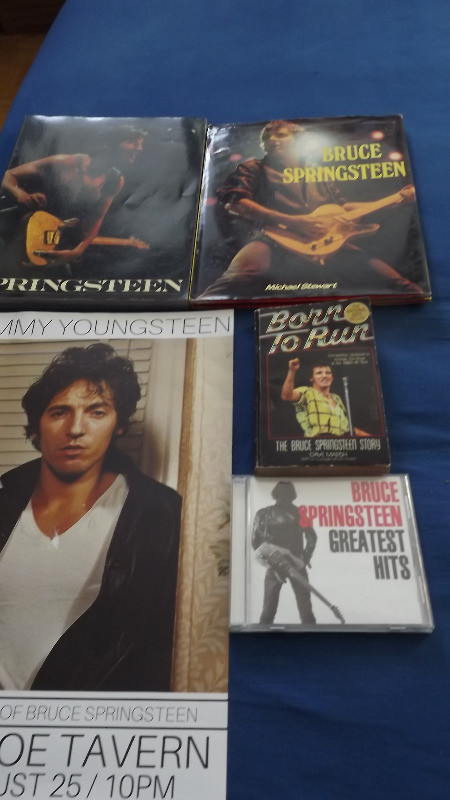 5 BRUCE SPRINGSTEEN ITEMS BUNDLE DEAL:3 BOOKS,1 CD,1 POSTER in Arts & Collectibles in City of Toronto - Image 3