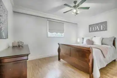 Between Steeles Ave West and Yonge St., It is close to bus stations, easy to shopping mall, supermar...