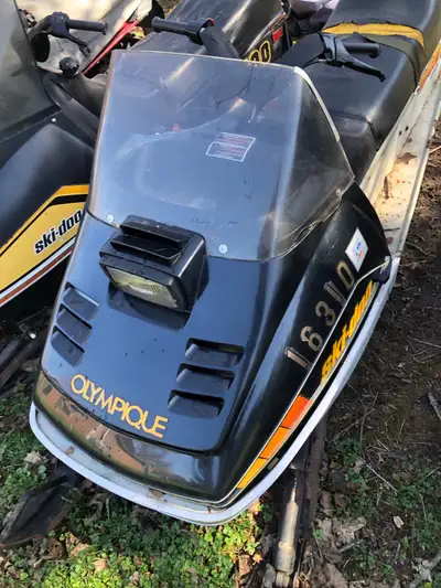For sale two ski Doo snowmobile’s age is 1977 and 1979 one is a 300 and one is a 340 Both running wi...