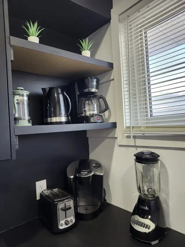 Sept 20 -- Central Fully Furnished 2 Bedroom in Short Term Rentals in Sudbury - Image 8