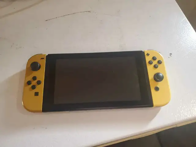 Nintendo Switch Limited Edition Pikachu and Eevee64840239237123121