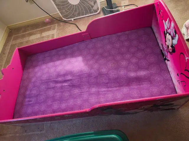 Kids Bed- Mini Mouse in Beds & Mattresses in Kitchener / Waterloo - Image 2