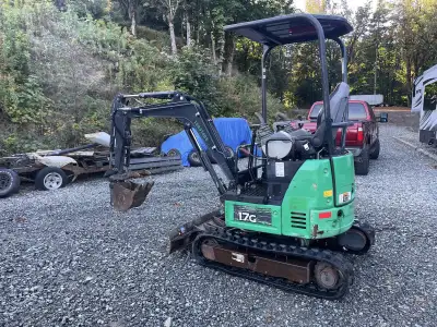 2018 John Deere 17G Excavator. Digging and clean up buckets. Retractable tracks, tier 4 compliant di...