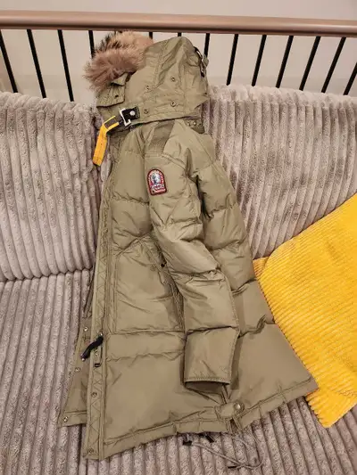 Woman's Winter Coat, View more