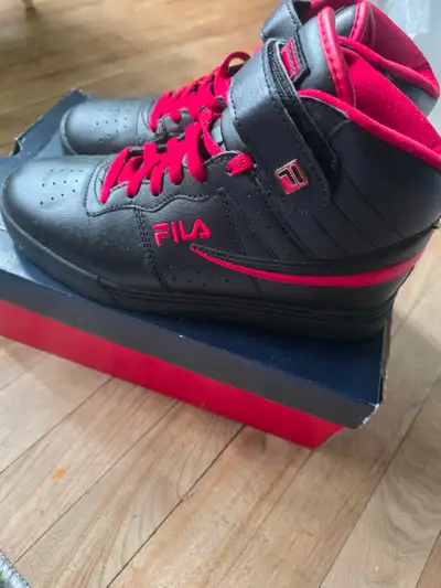 Mens Size 9 Filas High Tops, View more