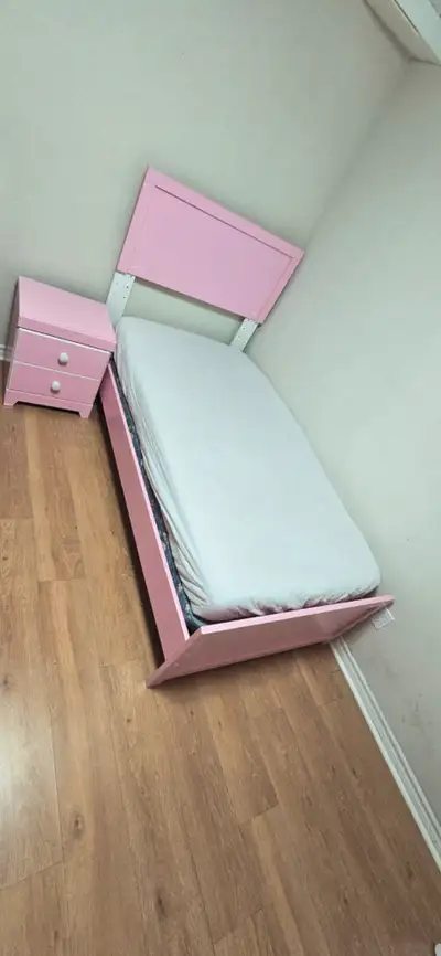 Twin Bed (for a girl), Mattress, Box spring and Night, View more