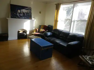 Women only. I’m a mid-career woman looking rent a room in my large bright 2 bedroom Centretown apart...