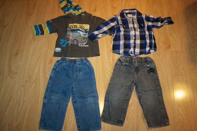 Lot de 32 morceaux vêtements hiver garçon taille 2 ans dans Vêtements - 2T  à Longueuil/Rive Sud - Image 3