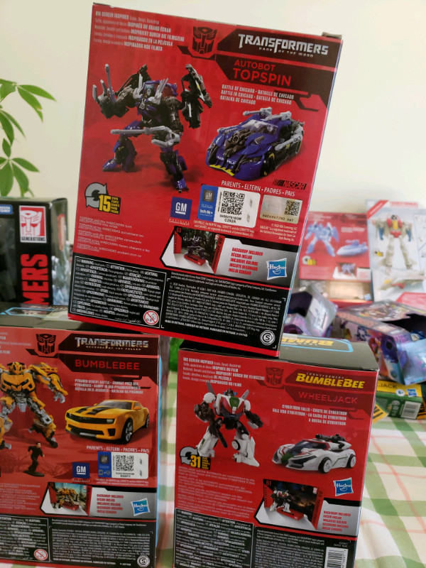 Transformers : Collectable Gifts shipped in Canada in Toys & Games in Bridgewater - Image 4