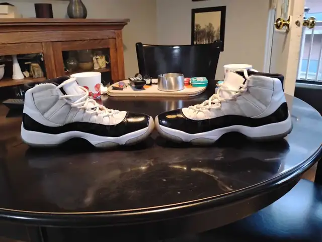 Jordan 11 Retro Concorde Size 8 mens  in Men's Shoes in Sault Ste. Marie - Image 3