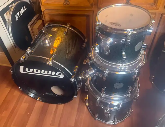 Sonor Force 3005 /  Black Sparkle in Drums & Percussion in City of Toronto - Image 2