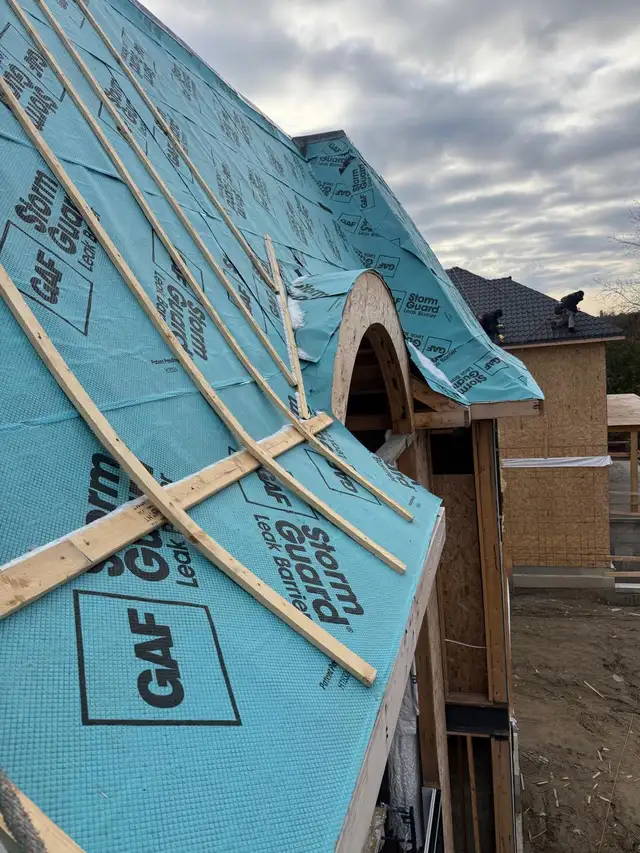 All Points Roofing - Roof Repairs & New Roof Installation in Roofing in Mississauga / Peel Region - Image 4