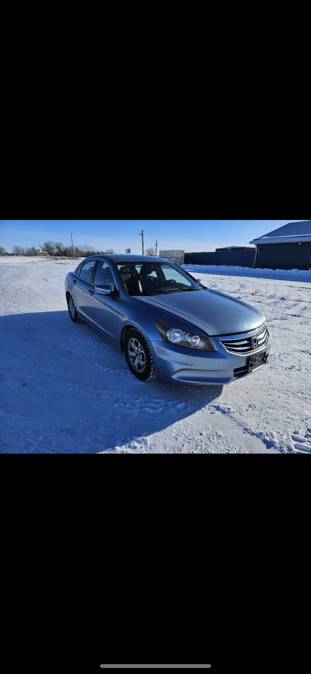 2011 Honda accord  in Cars & Trucks in Winnipeg - Image 2