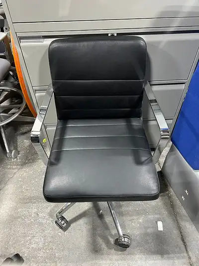 9to5 Diddy Conference Chair – Comfortable & Stylish!!, View more