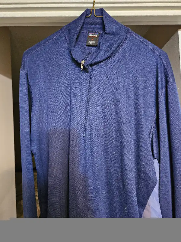 Hi tech undershirts in Men's in Edmonton - Image 3
