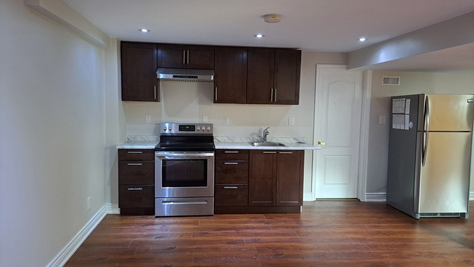 2 Bedroom Basement Apartment for Rent in Oakville 3