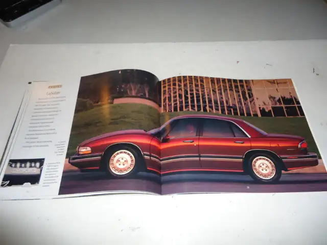 1993 BUICK DELUXE DEALER SALES BROCHURE. ALL MODELS in Arts & Collectibles in Barrie - Image 9