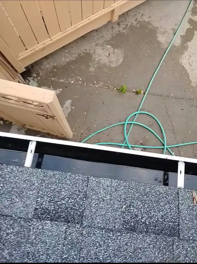 gutter cleaning service 507649185421076481