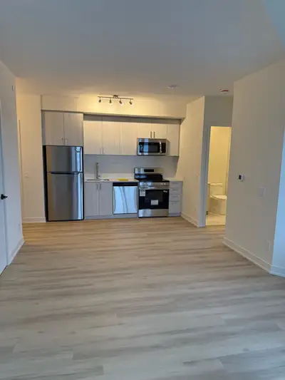 ️ Modern 1+Den Condo in Milton | Connectt B Condos Discover stylish, modern living with this 1+Den c...
