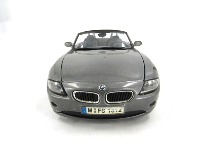 BMW Z4 Solido 1/18 – Bleu Maldives, Die-Cast, Occasion (Boîte Légèrement Marquée)