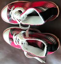 Red plaid Converse runners.