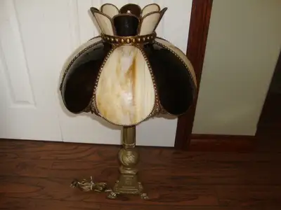 EARLY 1900's STAINGLASS TABLE LAMP, View more
