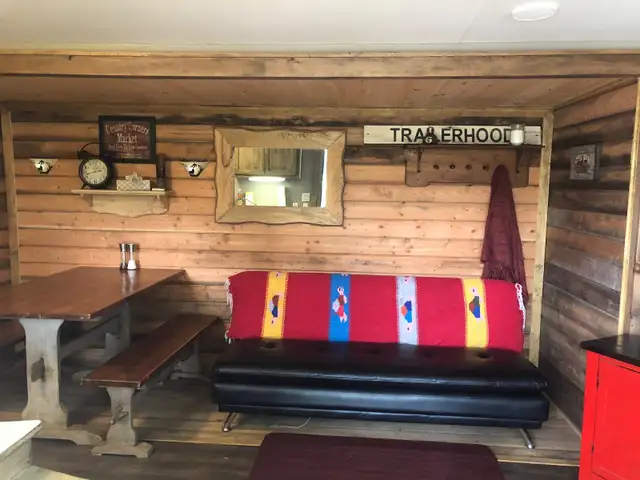 Luxury Trailer for Rent in Ontario in Canada - Image 9