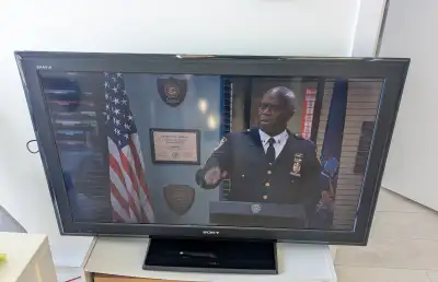 Sony Bravia 40” LCD TV (KLV-40S550A) + Remote, View more