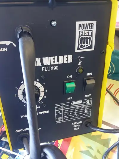 Don't know if it was ever used, but I put a partial roll of wire in it to test it, and no problems....