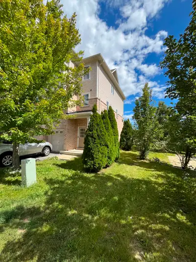 Available September Immediate Occupancy Location and Amenities: Closest intersection Bronte & Upper...