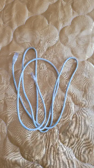 câble Ethernet de 2 mètres - 2 meters Ethernet cable, View more