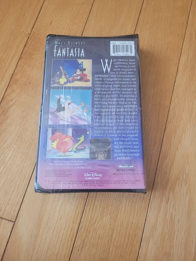 New and sealed Disney Fantasia VHS in Arts & Collectibles in Ottawa - Image 7