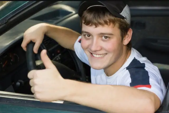 SAVE MONEY WITH BEST DRIVING SCHOOL