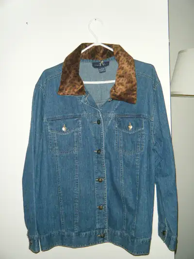 Jean Jacket with Leopard Print Collar. Size: 1X, View more