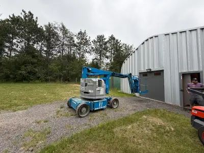 Genie Z-34/22N Electric Articulating Boom Lift – LOW HOURS – NEW BATTERIES $12900 Genie Z-34/22N ele...