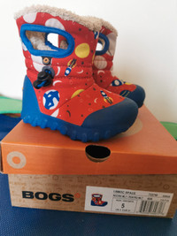 BOGS Winter Boots size 5 toddler 