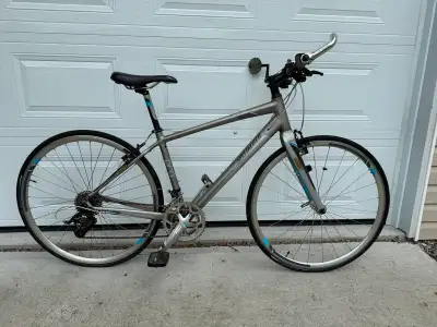 vélo Specialized Sirrus Pro, View more