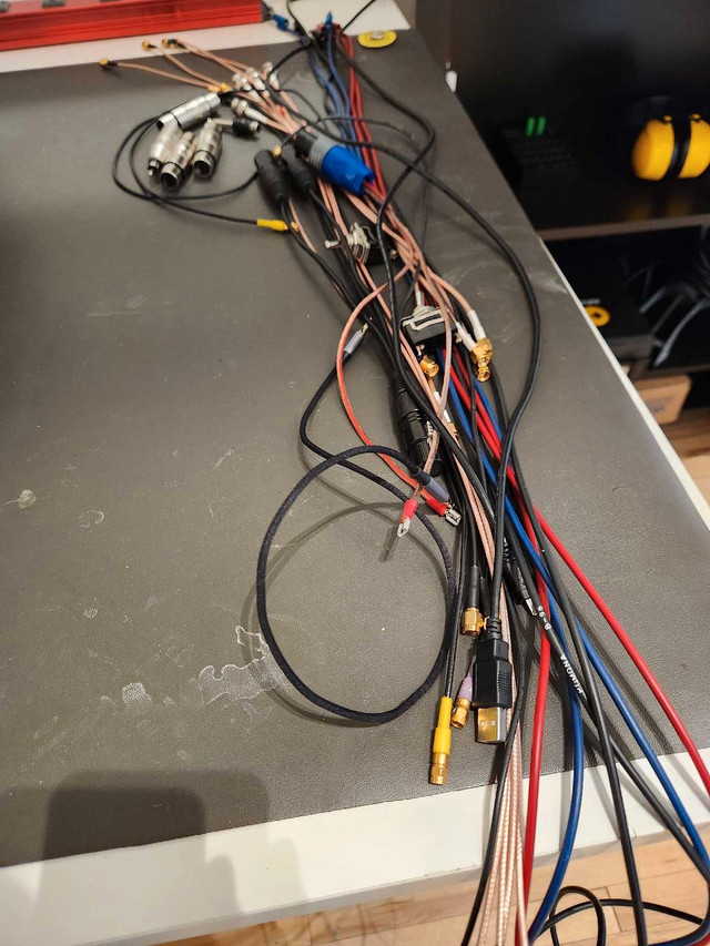 Cables for lab dans Appareils électroniques  à Ville de Montréal