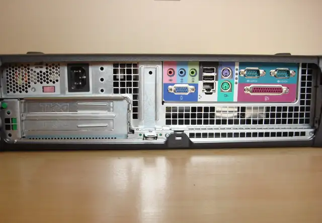 Vintage Retro gaming Dell GX50 desktop computer in Desktop Computers in Edmonton - Image 3