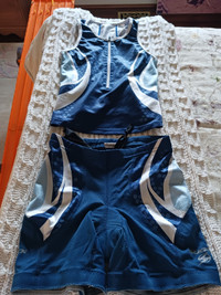 Sugoi 2 piece triathlon suit size small