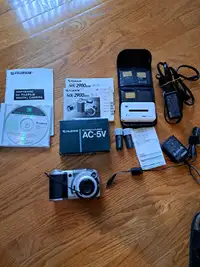 Fuji MX-2900 2.3Mega Pixel Zoom(3x) Camera with accessories.