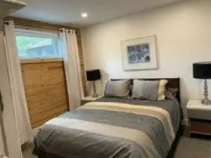 Maison de 2 chambres et 1.5 salles de bain location +32 jours in Quebec in Canada - Image 6